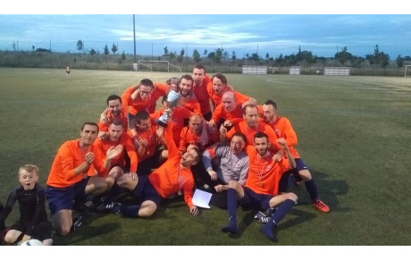 VICTOIRE 2-1 DES LOISIRS EN FINALE 