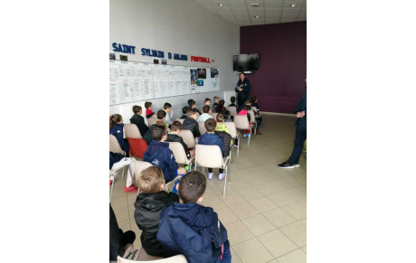 Stage pour nos jeunes de l'Ecole de Foot 