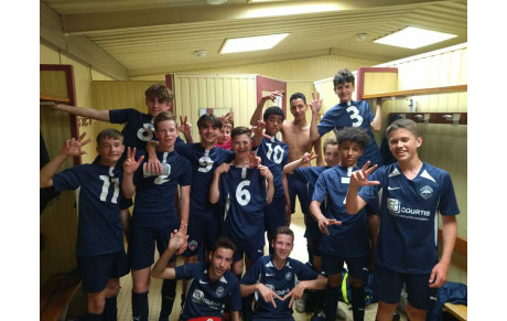 Nos U15 ne lâchent jamais ! Et terminent 1ers !